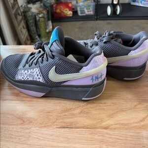 Nike Giannis Immortality Youth Size 6 Basketball‎ Shoes Gray Purple Multicolor